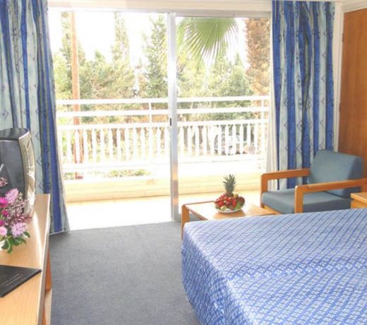 Cynthiana Beach Hotel