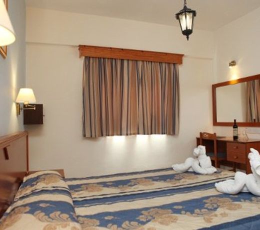 Kefalos Damon Hotel Apartments