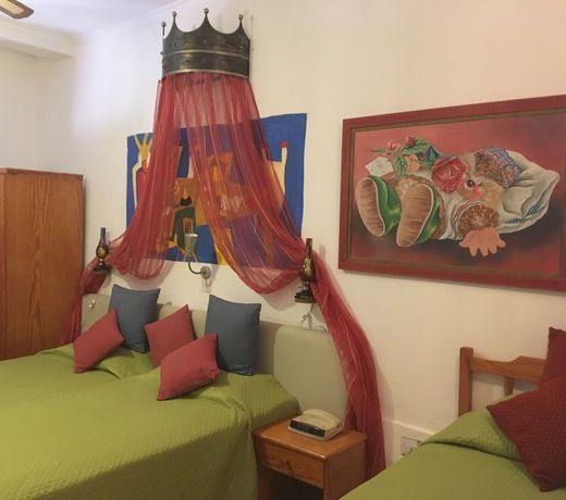 Kiniras Traditional Hotel & Restaurant