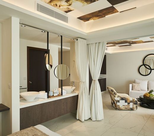 The King Jason Paphos - Designed for Adults by Louis Hotels