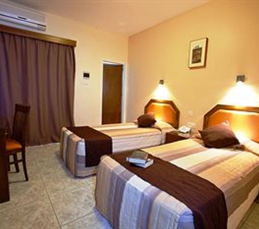 Pyramos Hotel
