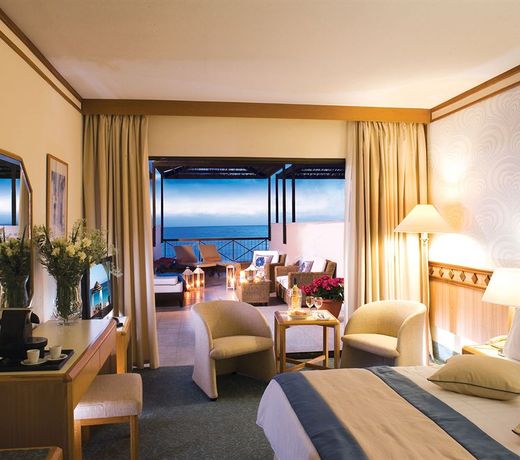 Constantinou Bros Athena Beach Hotel