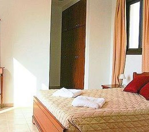 Aura Holiday Villas