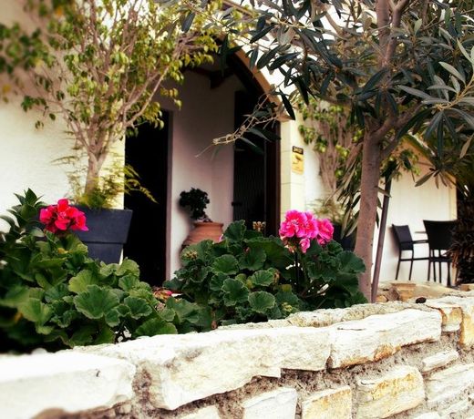 AVEROF HOTEL NICOSIA