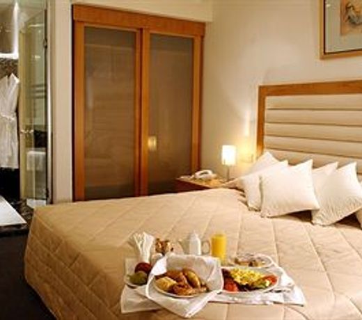 Europa Plaza Hotel