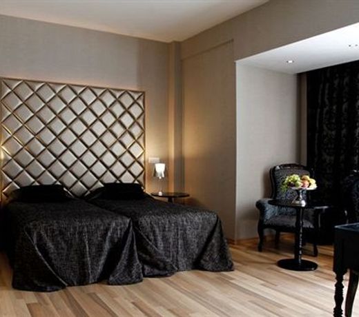 Cleopatra Hotel