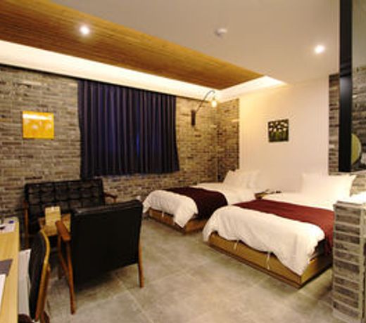 Instar Tourist Hotel