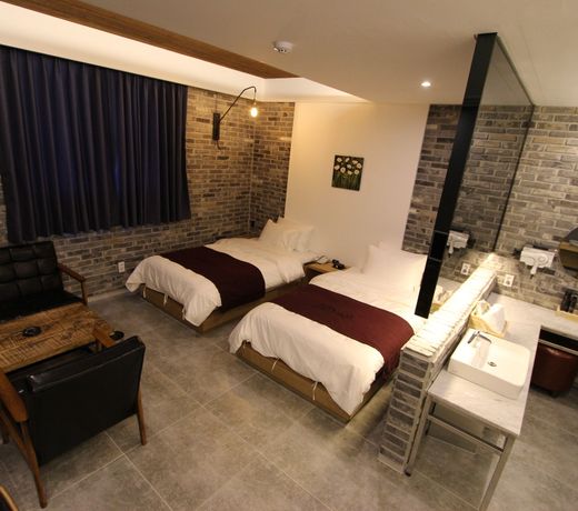Instar Tourist Hotel