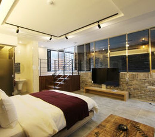 Instar Tourist Hotel