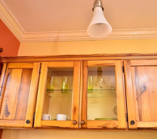 Kingston Sunset Guest Apartment I