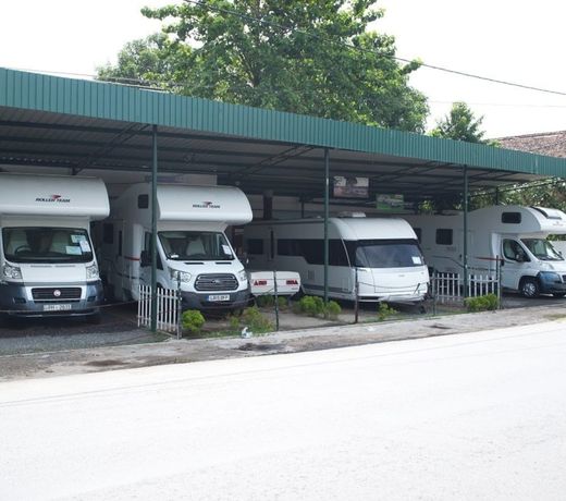 Go Outdoors Motor Home - Caravan Park