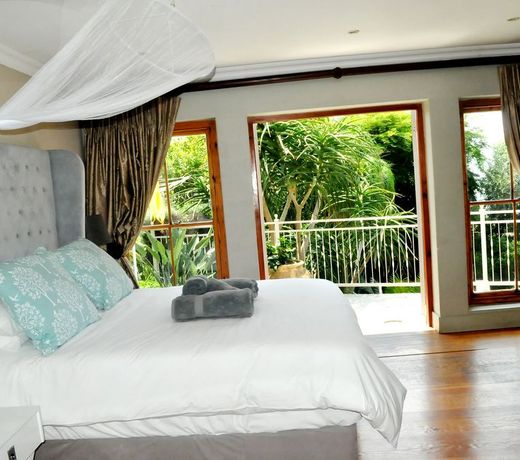 Fever Tree Manor