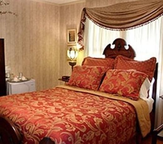 Chez Lafayette Bed and Breakfast