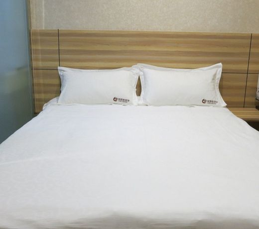 CENTER OF CITY CREO HOTEL