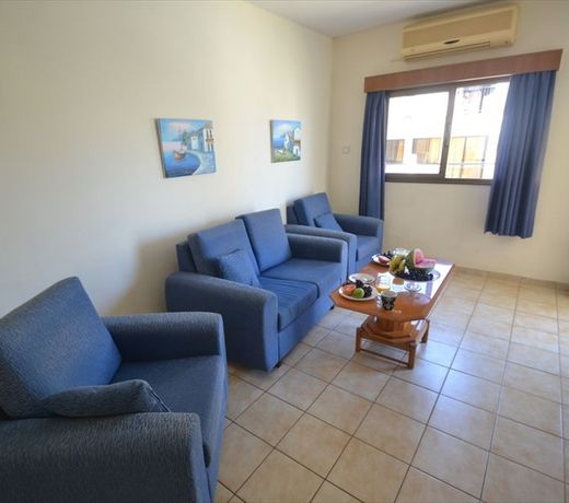 Daphne Apartment