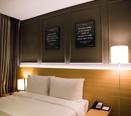 Vella Suite Hotel