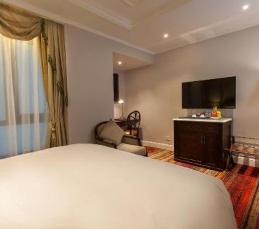 The Lapis Hotel