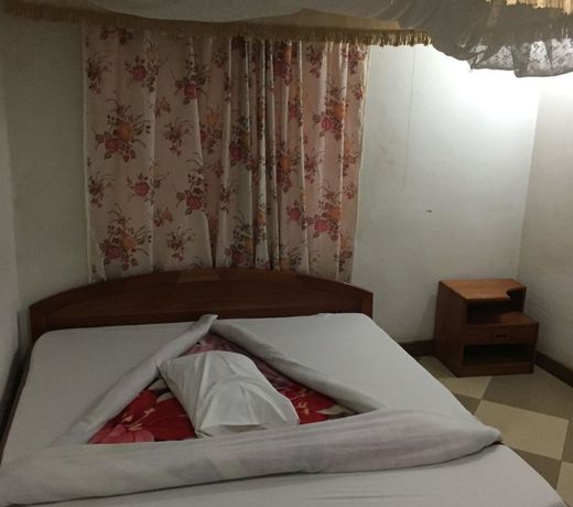 Seven Eleven Hotel