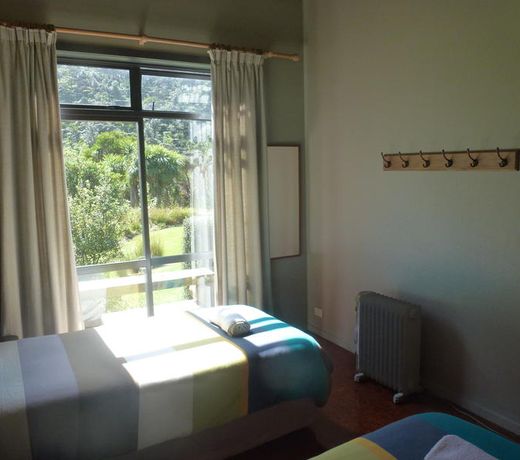 Piha Beachstay Accommodation
