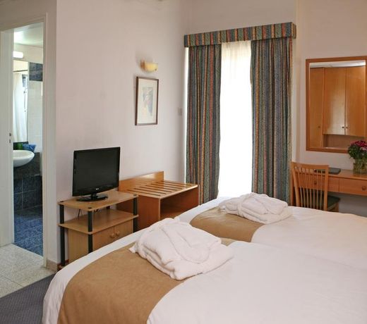 Chrielka Hotel