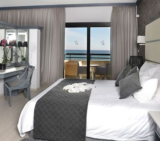 Palm Beach Hotel & Bungalows