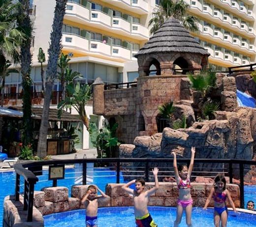 Lordos Beach Hotel & Spa
