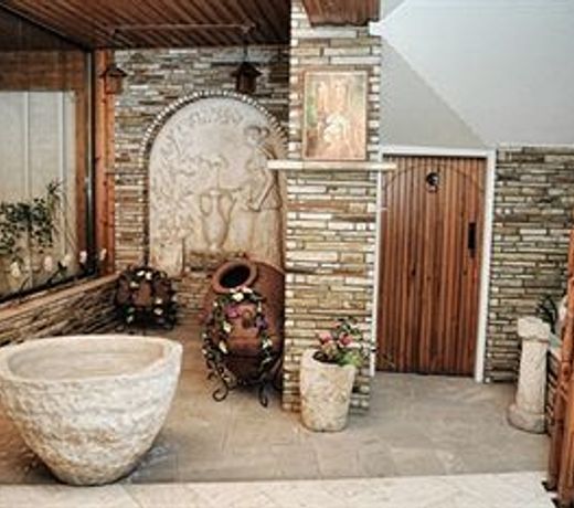 Elysso Hotel