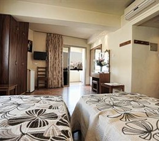 Elysso Hotel