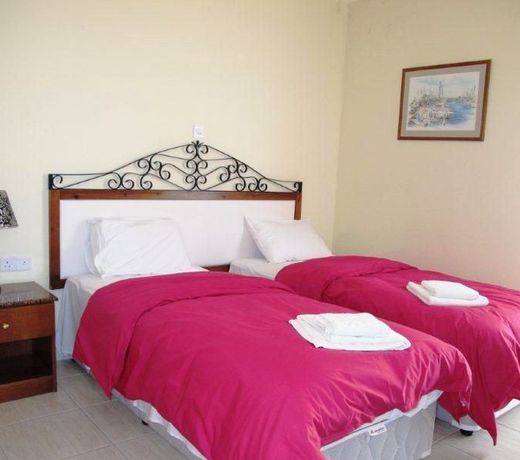 Mackenzie Beach Hotel & Apartments