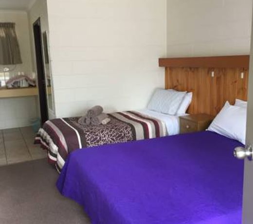 Eden Golf View Motel