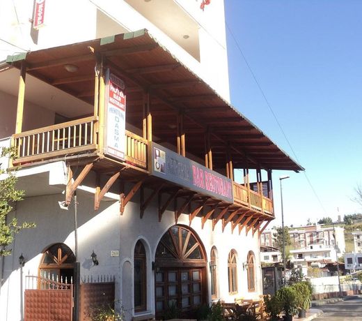 Hotel Arberia