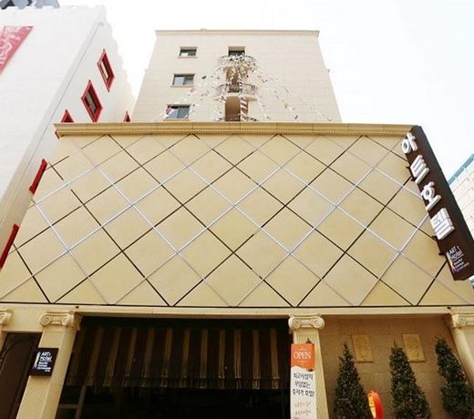 Art Hotel 1
