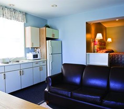 Harbor Place Studio Suites