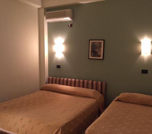 Green Park Hotel