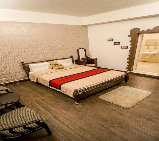 Donggang Sixhouse B&B