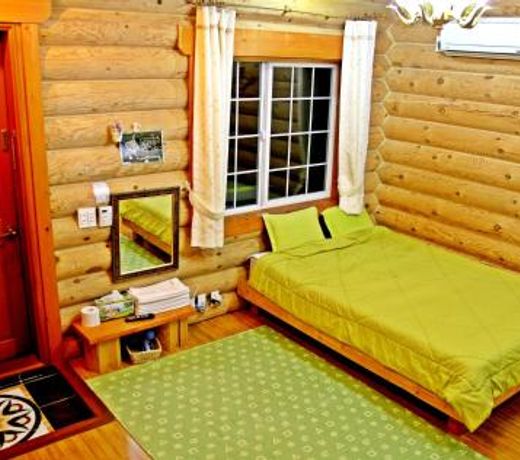 Jungmun Log Pension & Resort