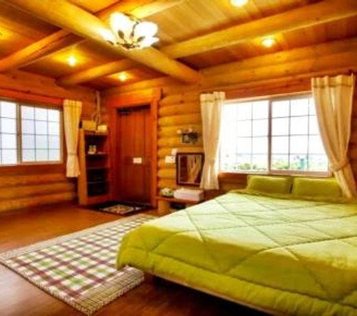 Jungmun Log Pension & Resort