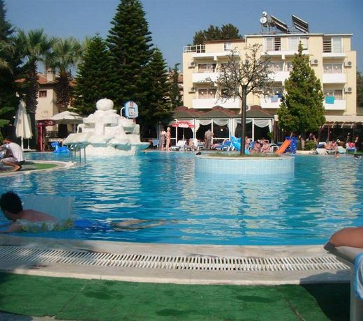Tropicana Garden Hotel