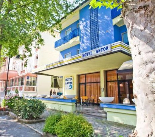 Hotel Astor