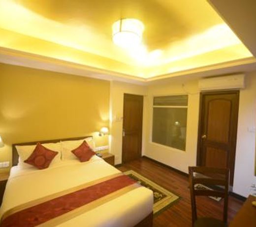 DOM Himalaya Hotel