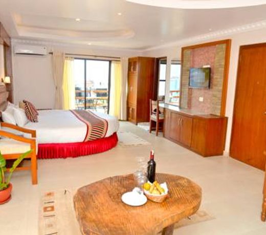 Kuti Resort & Spa