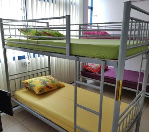 Mahana Lodge Hostel & Backpacker