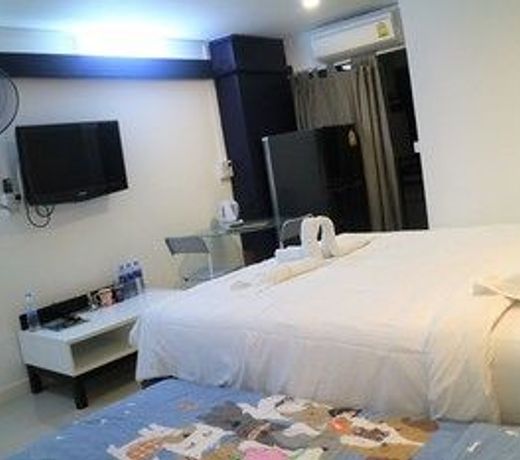 Bangkok Room by City Court Condo