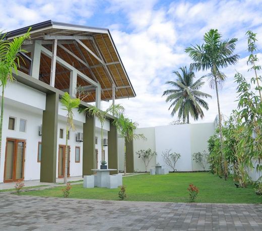 Cloud 9 Boutique Hotel