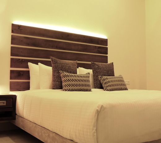 Cloud 9 Boutique Hotel