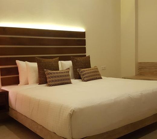 Cloud 9 Boutique Hotel