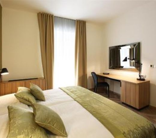 Urban Boutique Hotel Center