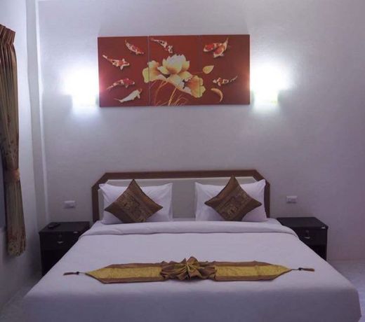 At night Airport Resort