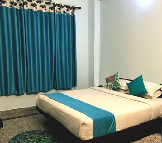 OYO 8543 Hotel Tatsa