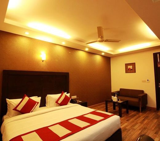 Hotel Inderlok Ananta